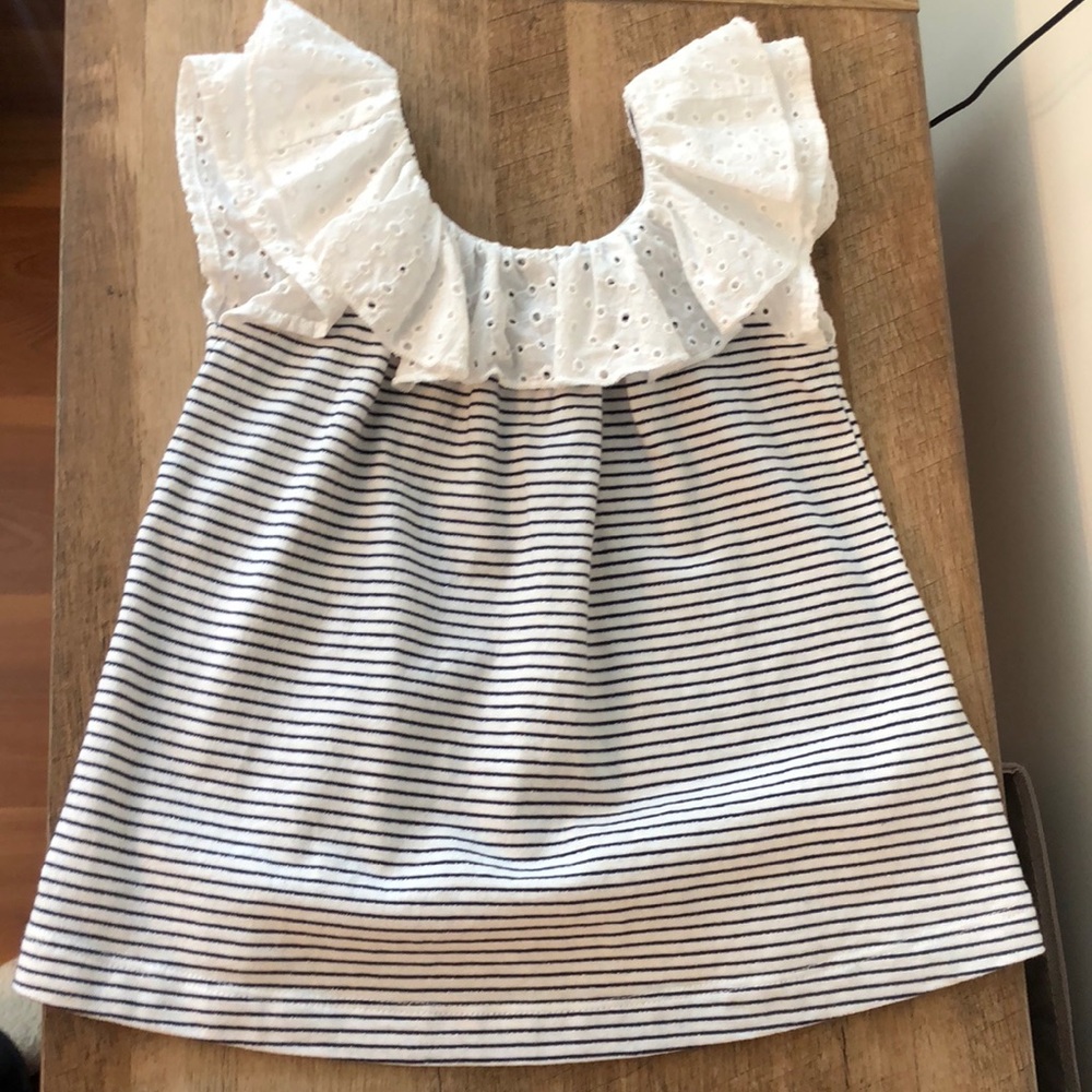 Gap Toddler Girl- Eyelet Ruffled Top